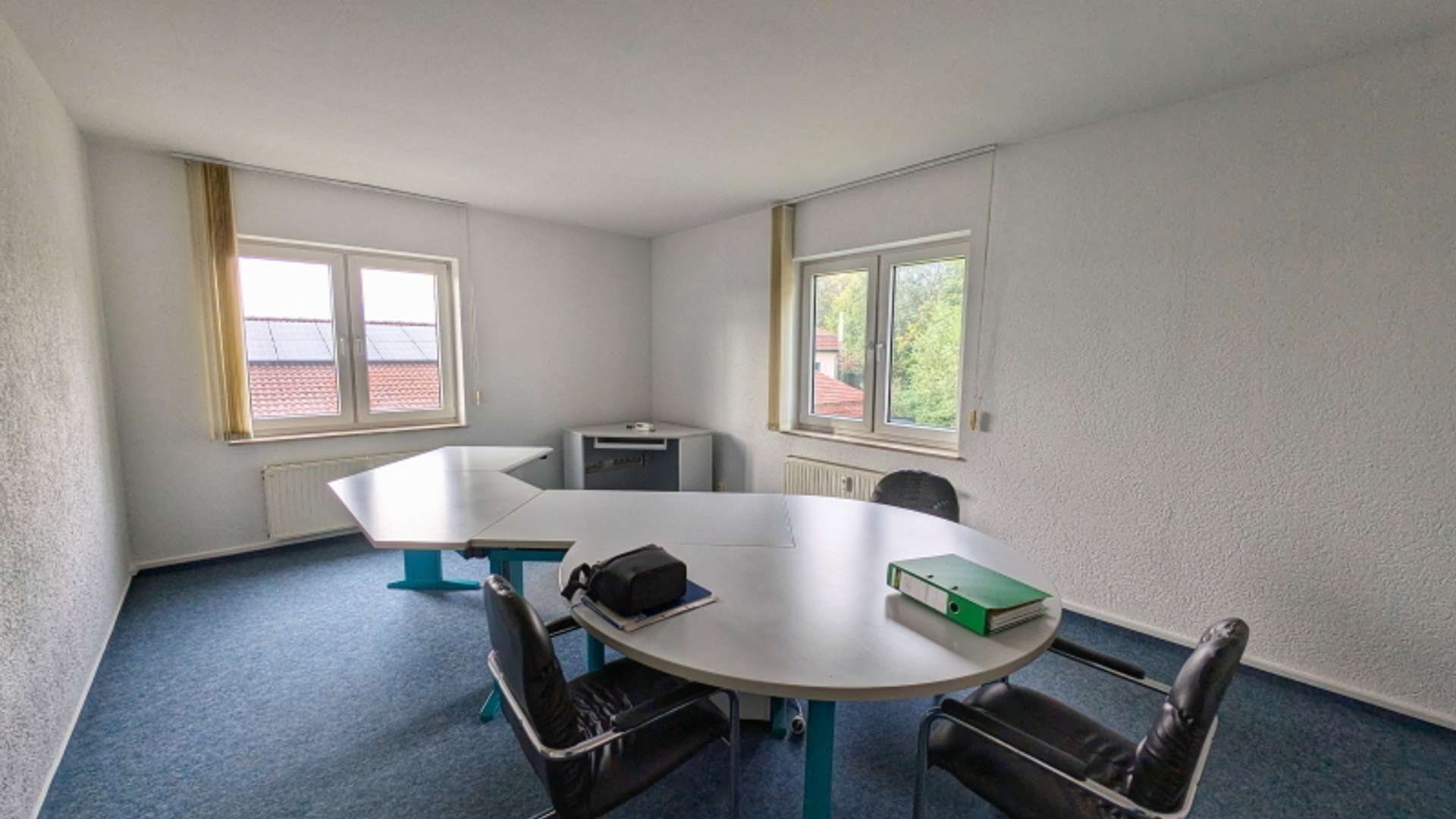 Büro 1